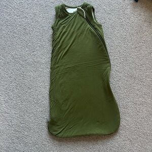 Kyte Baby Forest Green and White Sleeveless Sleep Sack